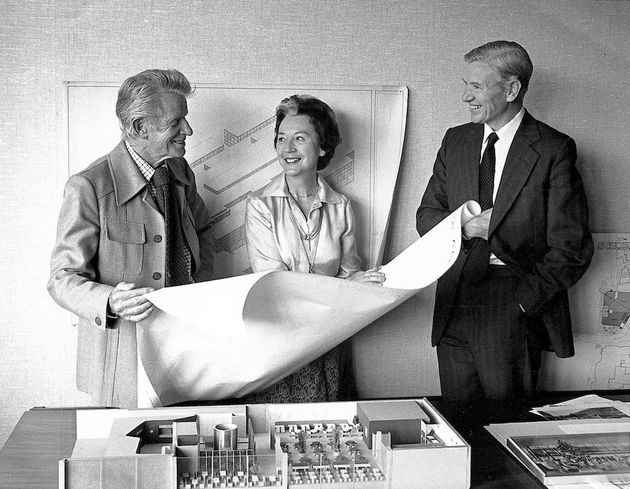 1024px Robin and Lucienne Day with Harry Legg from John Lewis Partnership 1979