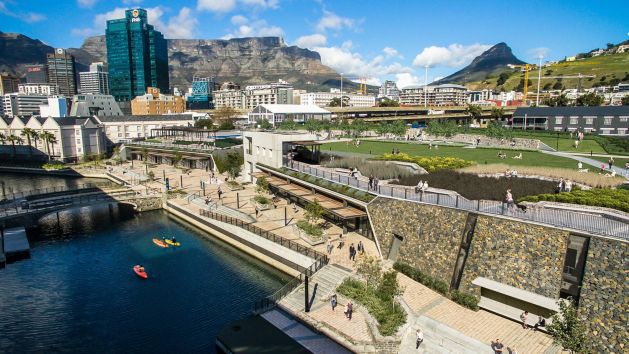 Viagens imperdíveis - Cape Town
Battery Park by DHK Architecture in the Cape Town Waterfront district